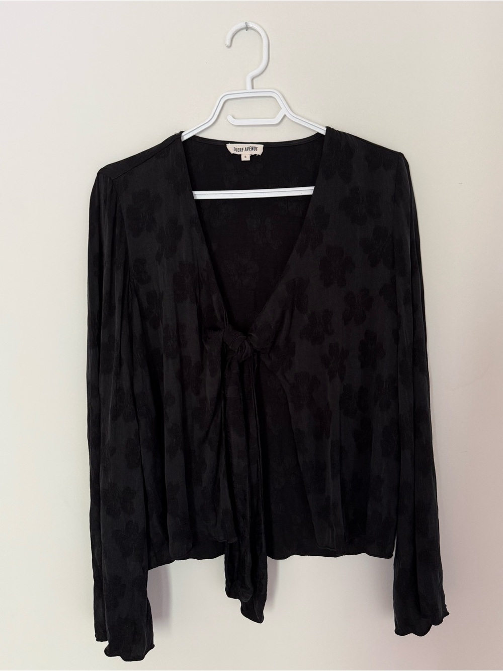 Djerf Avenue Tie Top Long Sleeve in Black - Size Small